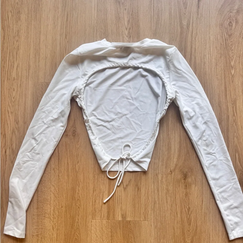 Princess Polly Backless Top - Picture 4 of 4